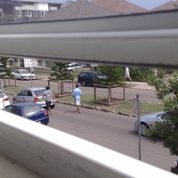 lebs pushing a car