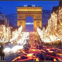 Champs Elys&eacute;es & Christmas lights