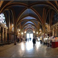 The Sainte Chapelle of Paris ..