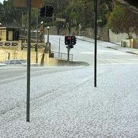 Sydney Snow 2004, Darling Pt Rd...