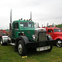 sharp old green Pete