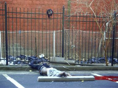 drug dealer who was running away was decapitated by a wrought iron fence.
