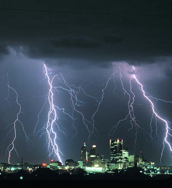 Lightning strikes Oklahoma City
