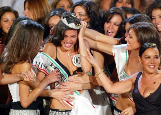 Miss Italia: oh yes, it was me! Now I want my award from Bruce Willis