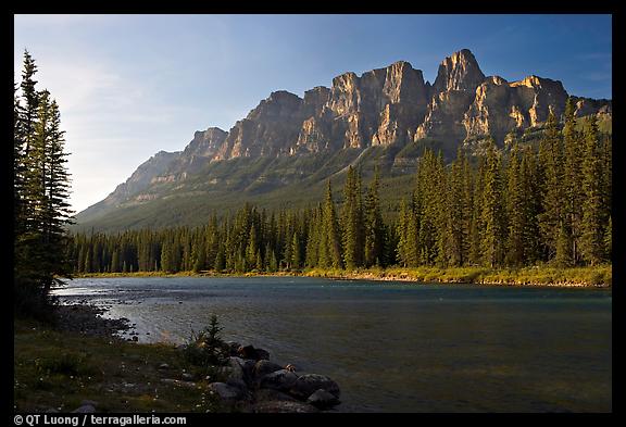 casle mtn. and the bow river,banff
