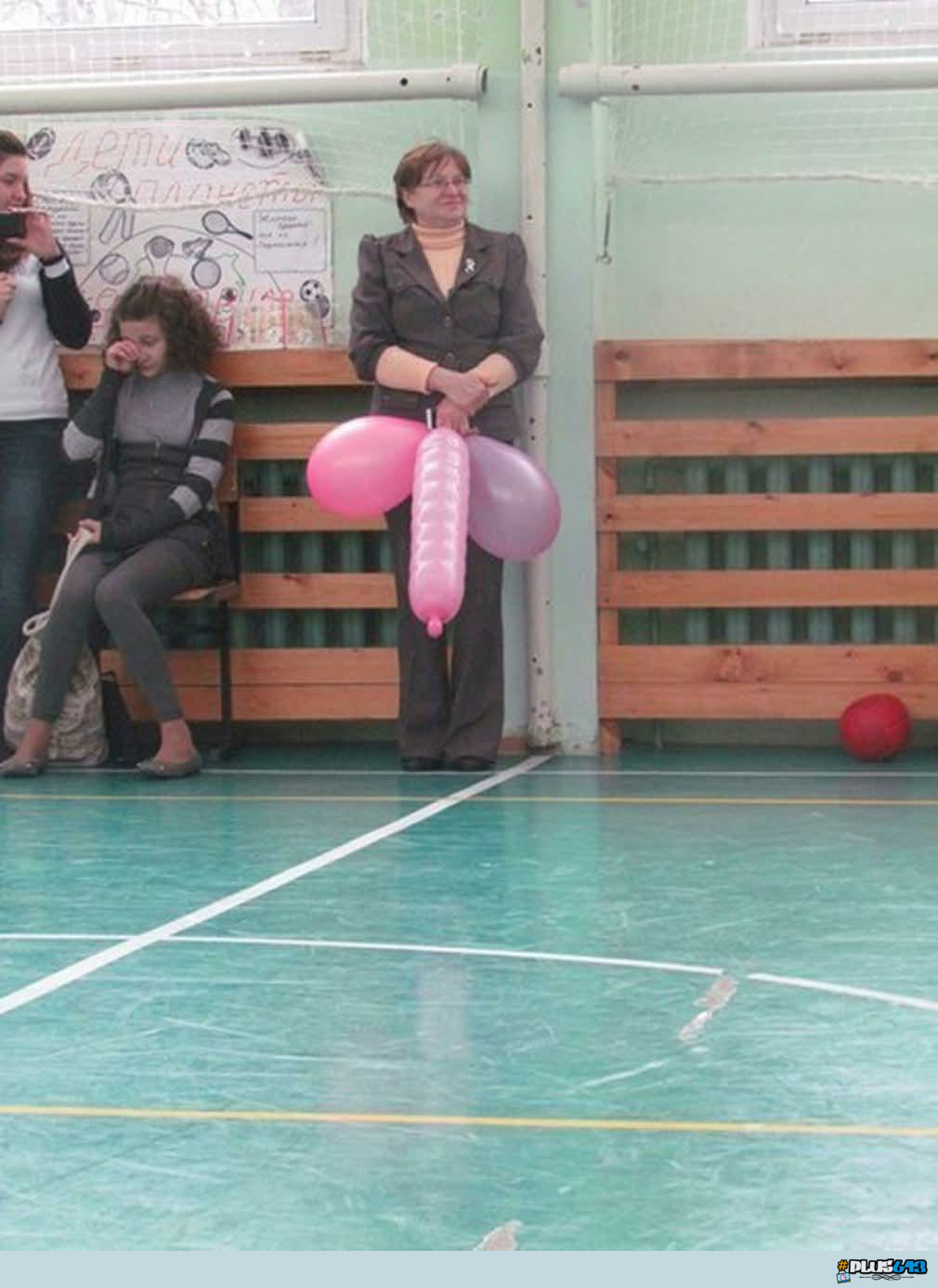 Hold my balloons