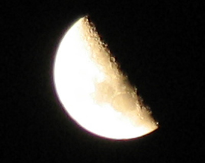 Moon taken 3 minutes ago at 10.11pm 8-12-05