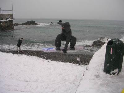 Snowboarding on the beach in Genova Boccadasse, Italy 2006 (non-original pic)