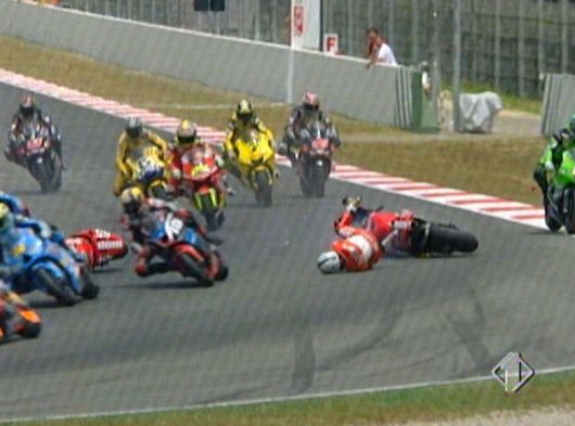 MotoGP Montmelò Crash 4