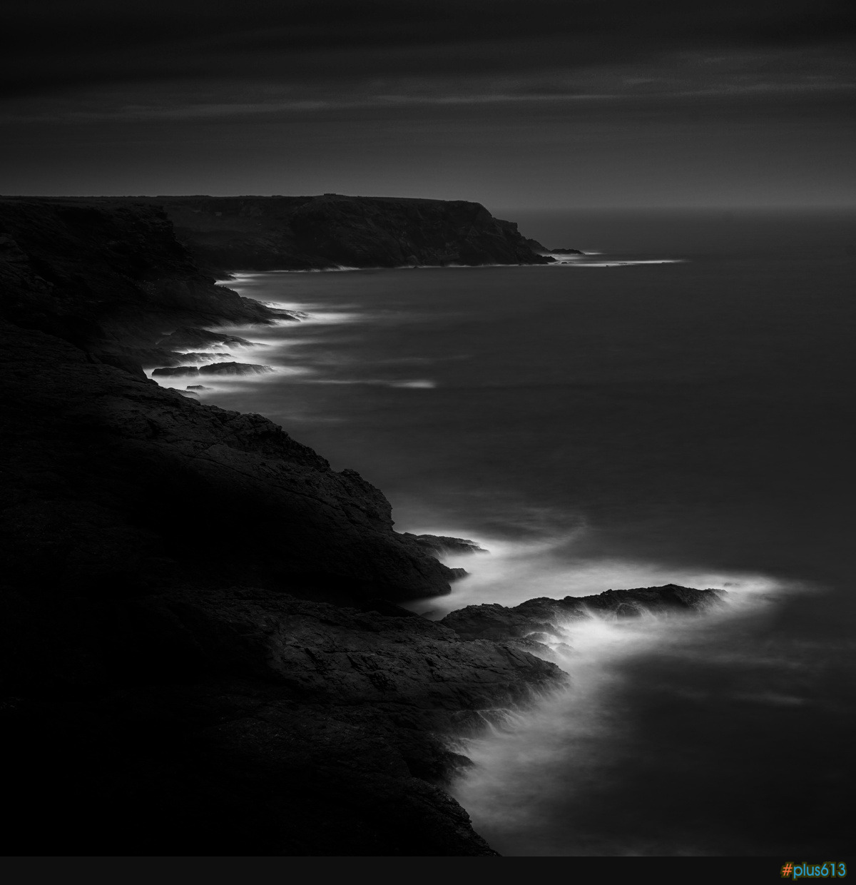 De vagues rochers que les marÃ©es dÃ©passent by av peteghium
