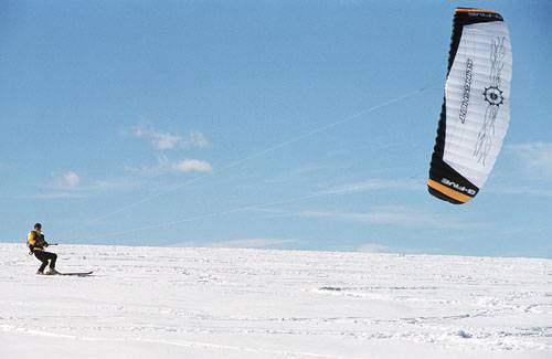 kite skiing