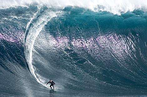 Damon Eastaugh surfs Australia's largest wave