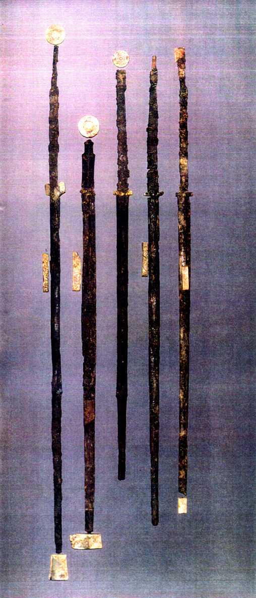 206BC - 220AD) Han Dynasty 2-handed steel double-edged swords