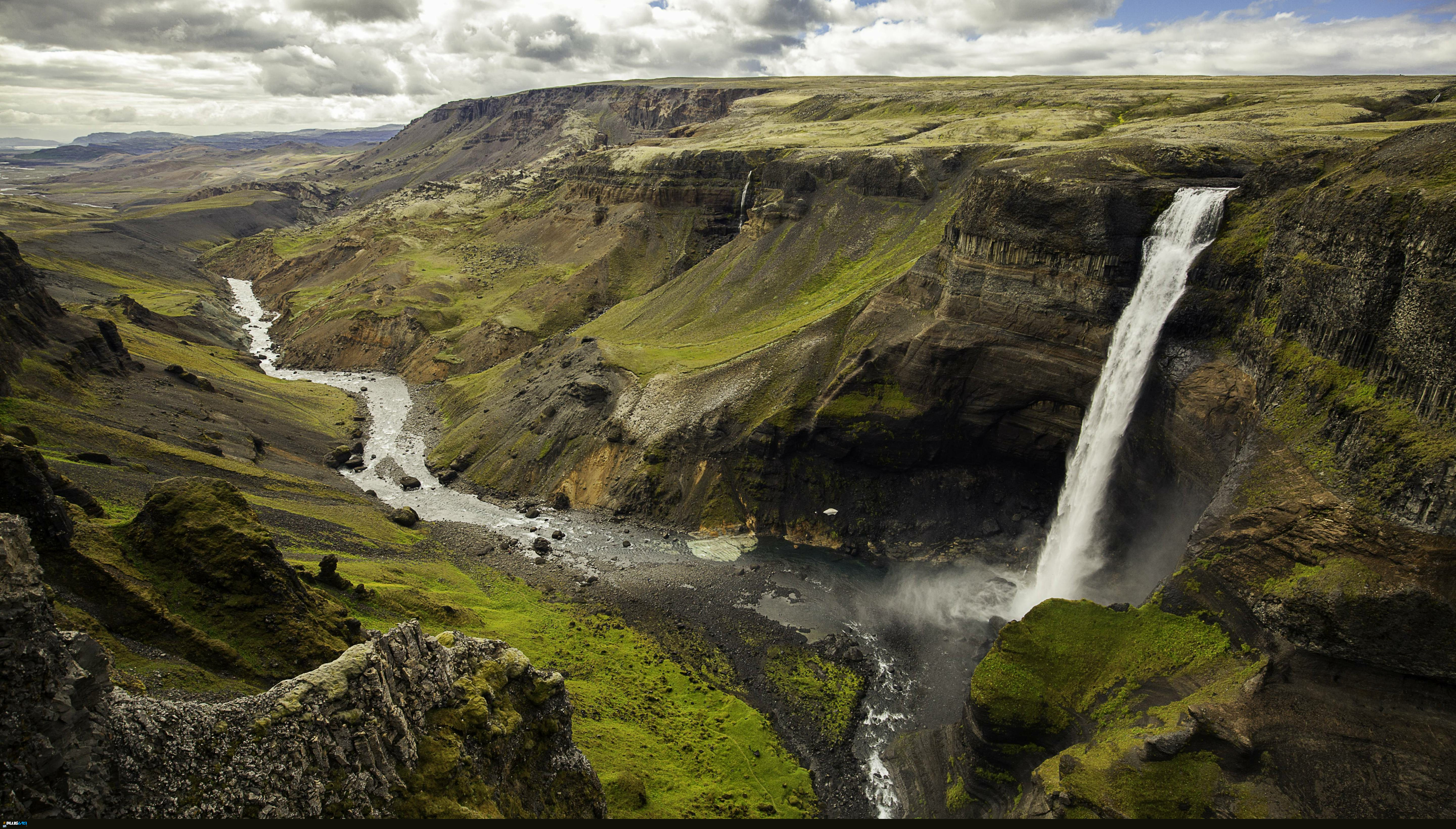 Wallpaper - Háifoss, Iceland