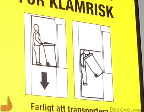 Swedish elevator warning sign