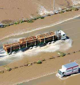 Flooding over Princes Highway, Werribee, Victoria, Feb 3, 2005