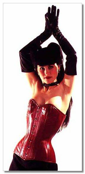 Chicks in corsets make me happy.