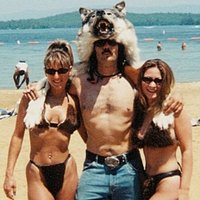 yo! i have a wolf on my head! i\'m da man!