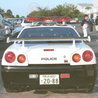 Japanese police car - don't bother running