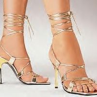 CUTE FEET