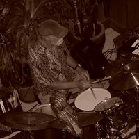 LIVE AT THE YUM YUM TREE