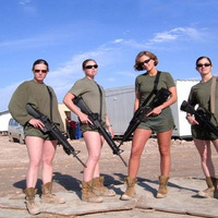 guns n cuties