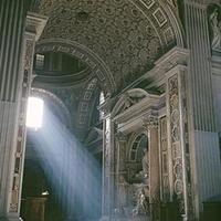Good picture to show the size of St Peters Cathedral in Rome