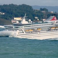Delightful, mountainous seas of Bass Strait 